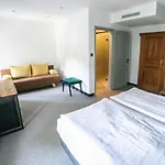 Gabriella Hotel 3*